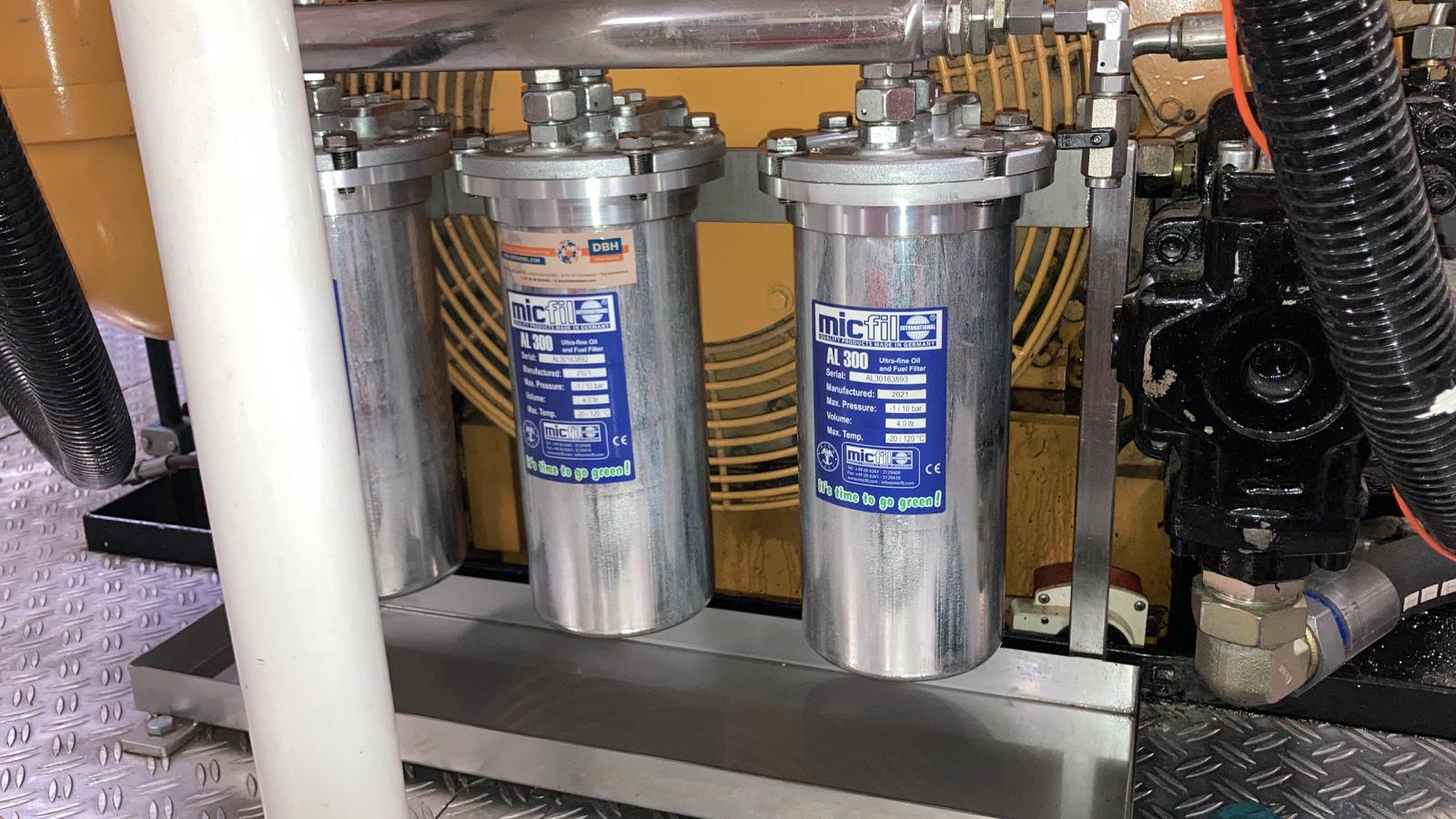 DBH geleverd DB AL300 Hoofdmotor 3512 DBH geleverd DB AL300 Hoofdmotor 3512