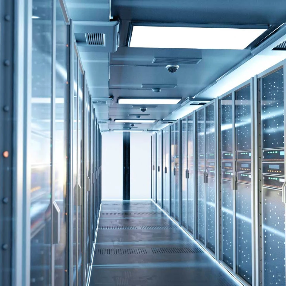 micfil-banner-noodstroom-vierkant Serverruimte in een datacenter